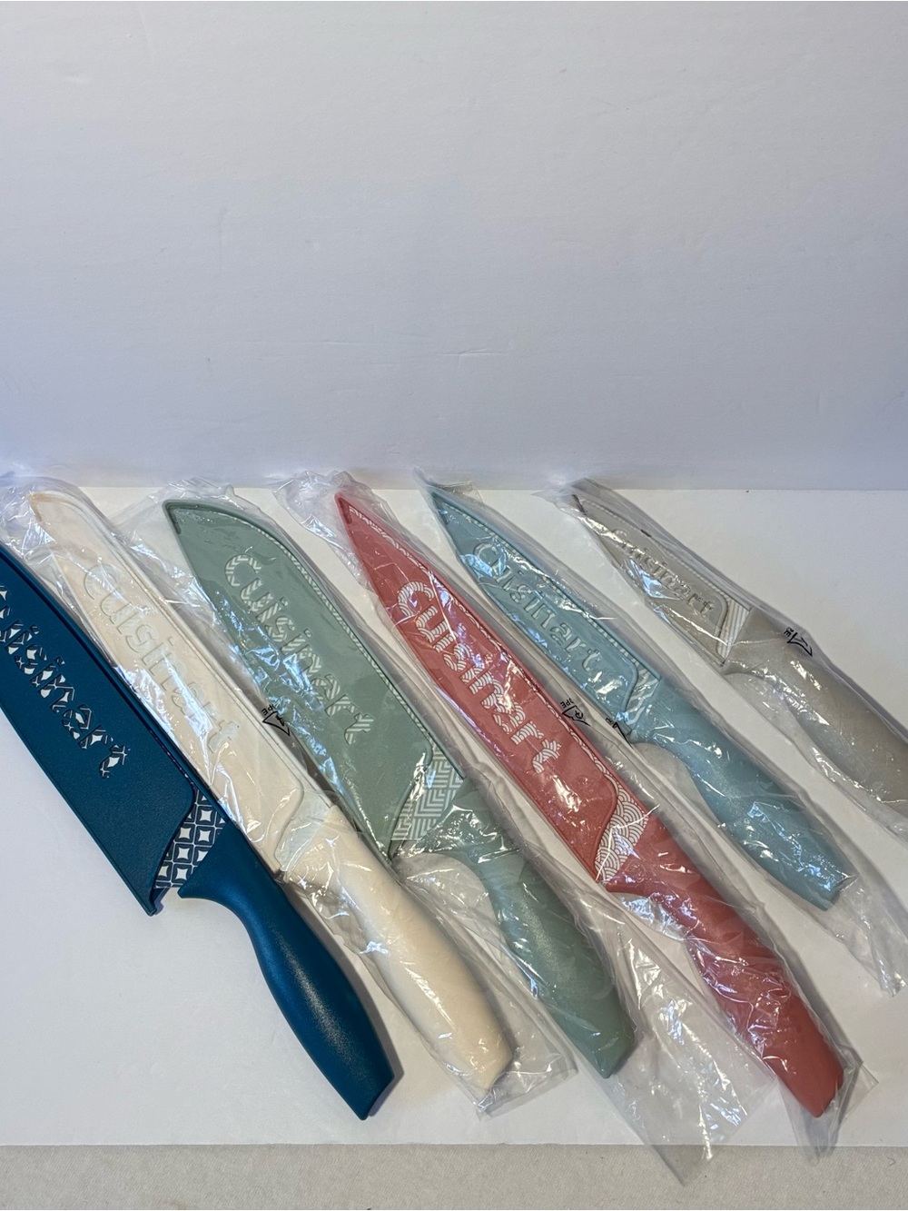 NEW Cuisinart Advantage 10 Pc Ceramic Coated Knife Set w/ Blade Guards Pastel Co